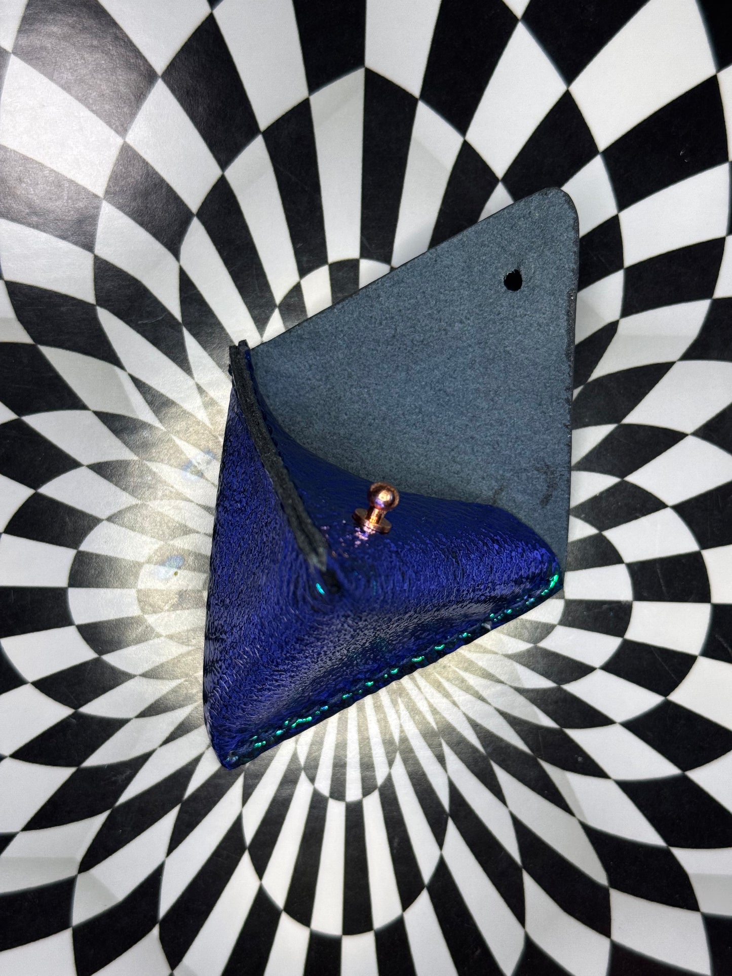 Triangle leather coin pouch! Hand sewn change purse