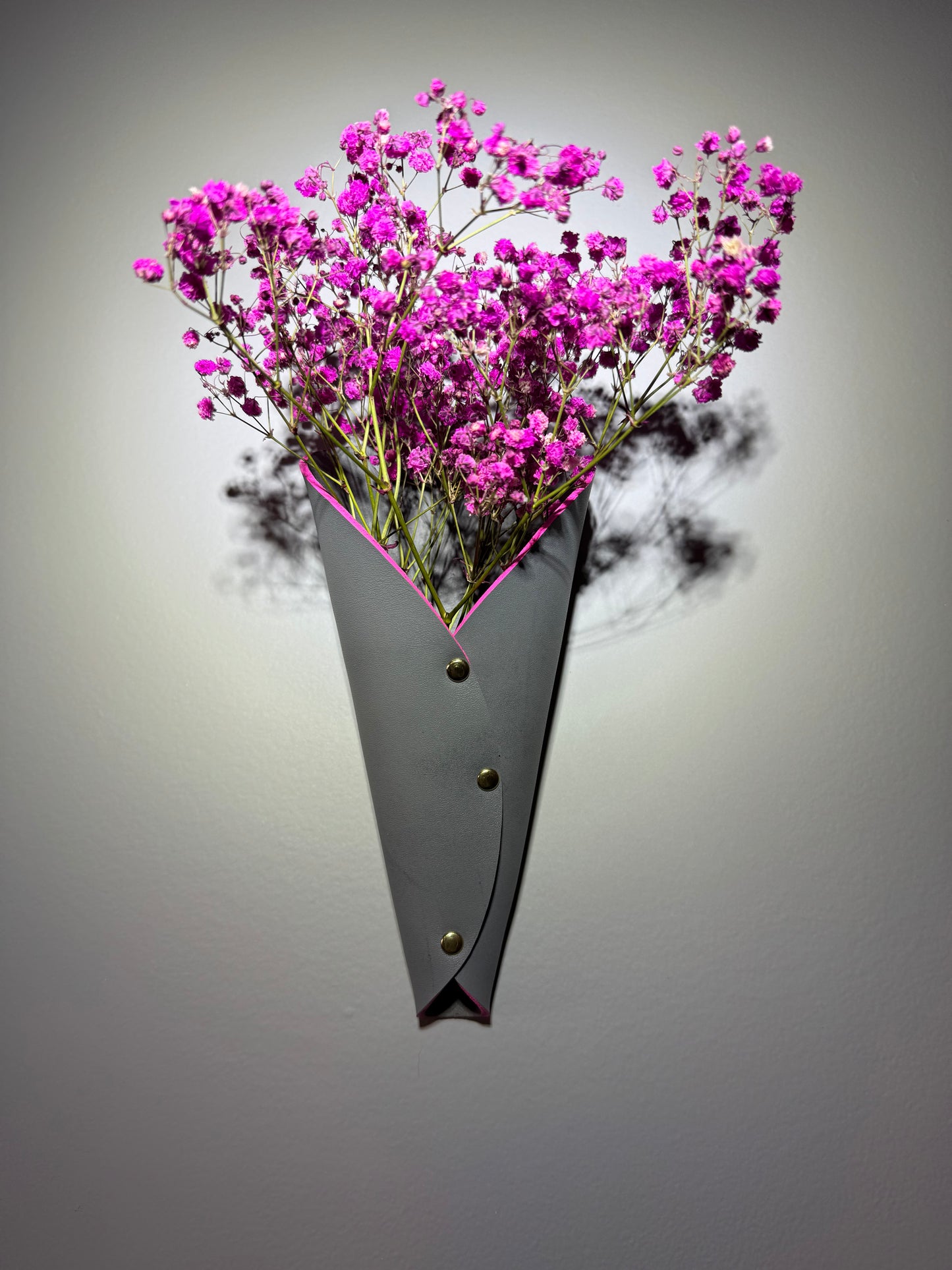 Leather wall sconce / vase for air plants, dried flowers or live flowers! Chic minimalist wall hanging Handmade one of a kind