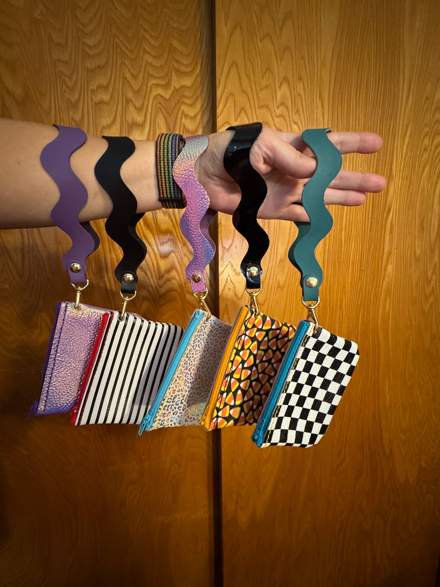 Wavy Wristlet “Joey” leather Zipper pouch!