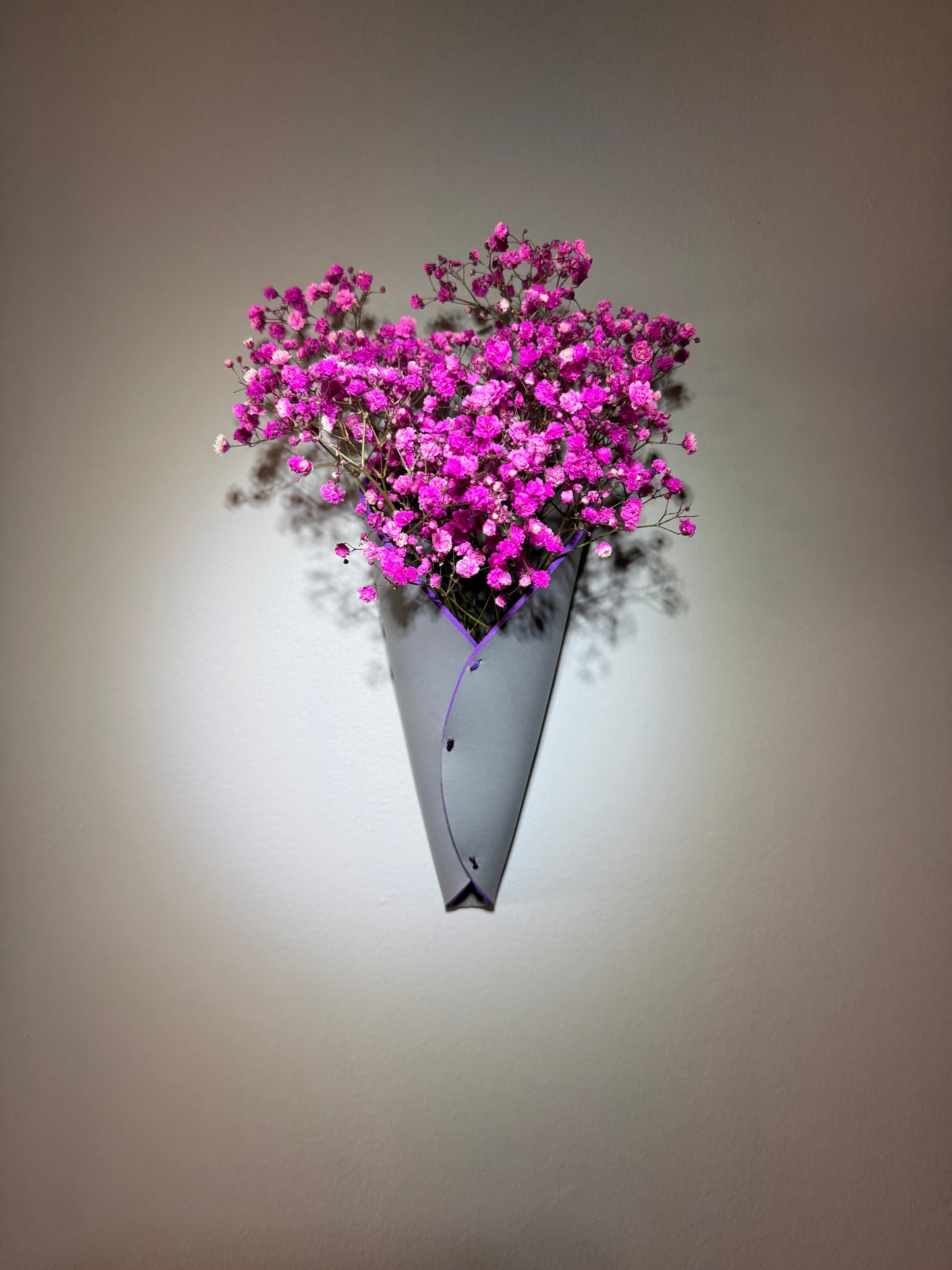 Leather wall sconce / vase for air plants, dried flowers or live flowers! Chic minimalist wall hanging Handmade one of a kind