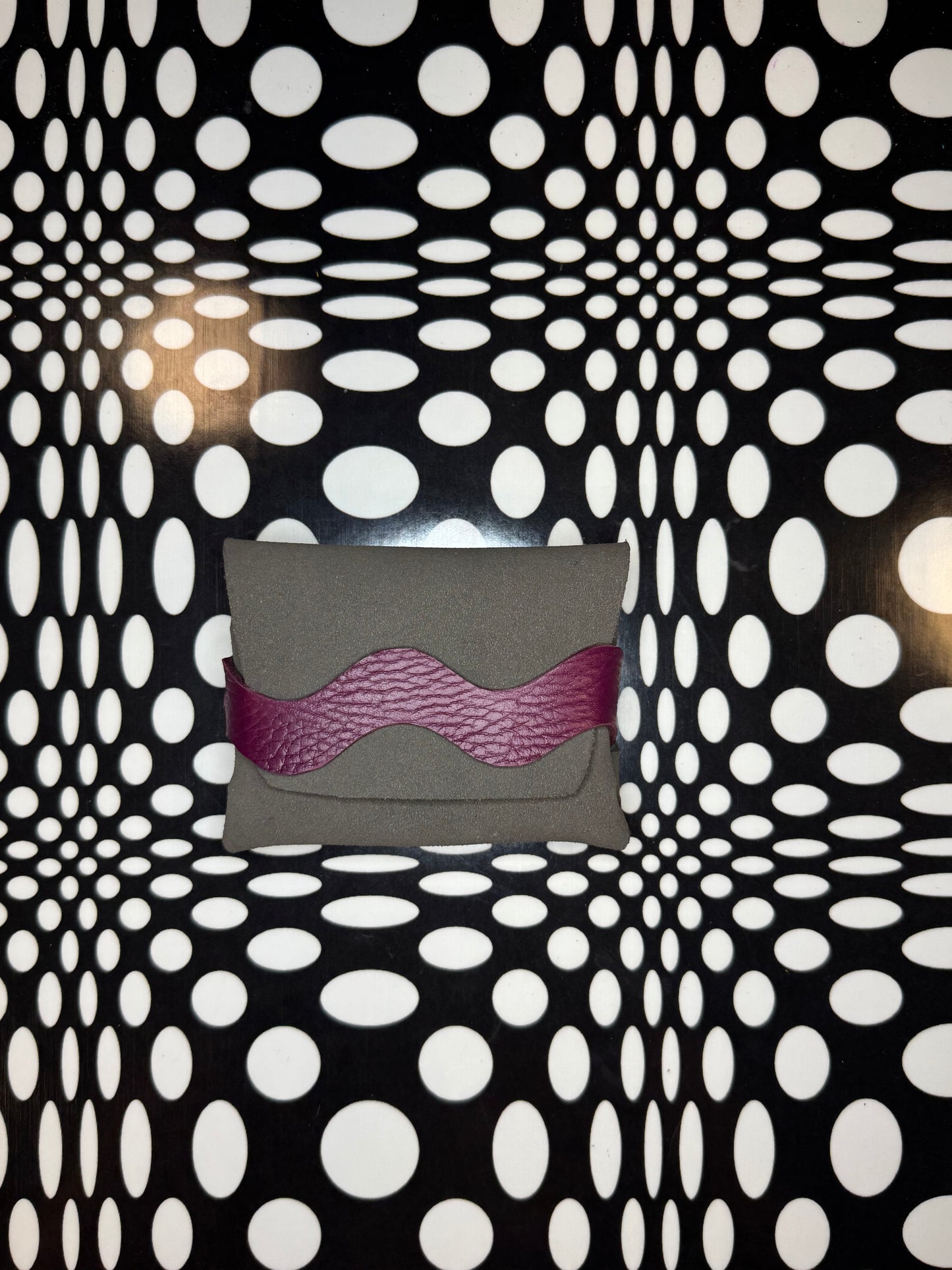 Wavy Gravy no sew leather card case / wallet! Bison leather tuck front card holders