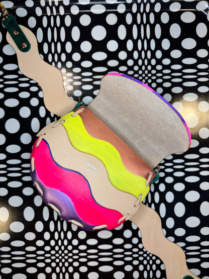Wavy Saddle Bag – Hand Sewn Leather Crossbody Bag