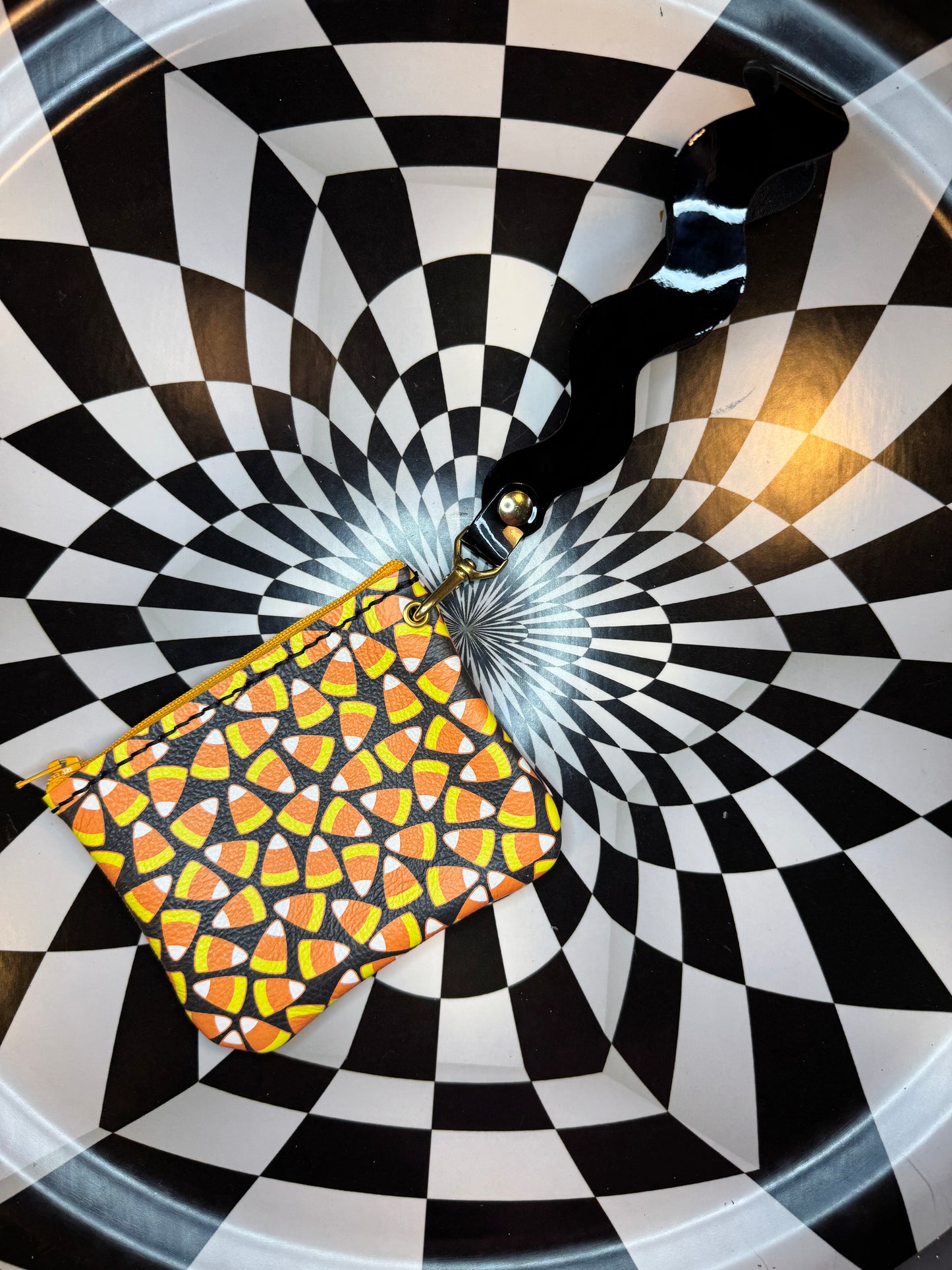 Wavy Wristlet “Joey” leather Zipper pouch!