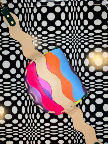 Wavy Saddle Bag – Hand Sewn Leather Crossbody Bag