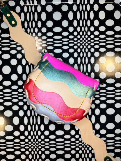 Wavy Saddle Bag – Hand Sewn Leather Crossbody Bag