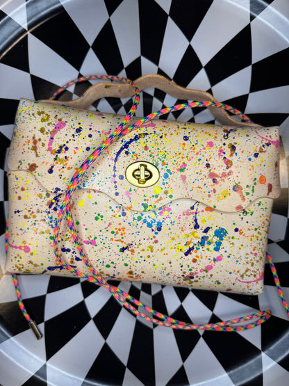 The Flapper — No-Sew wavy Leather Flap Crossbody Bag with Adjustable Paracord Strap