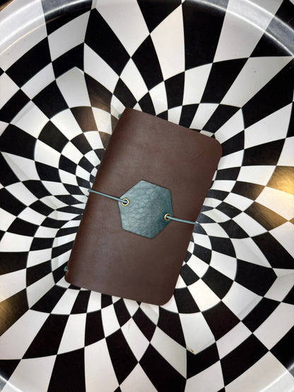 Handmade Leather Traveler’s Notebook Cover – Refillable Journal Cover