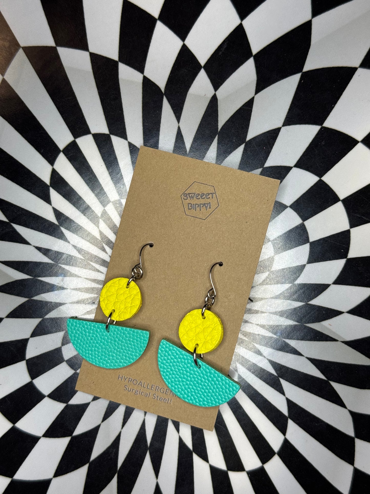 Totally 90’s leather earrings! Checkerboard or Lisa Franky leather rainbow leopard print circle earrings!