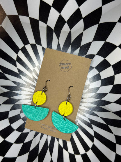 Totally 90’s leather earrings! Checkerboard or Lisa Franky leather rainbow leopard print circle earrings!