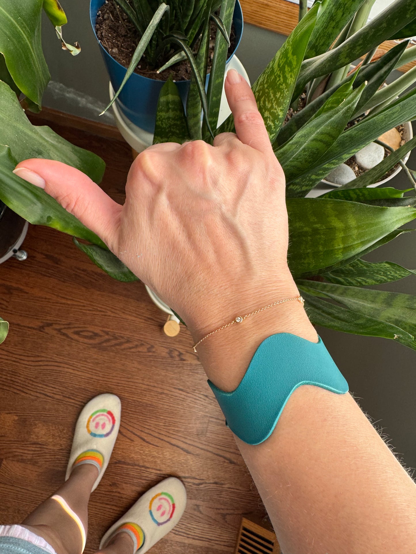 Wavy Leather Bracelet – Handmade Minimal Statement Cuff | Colorful Leather Jewelry | Sweeet Bippy