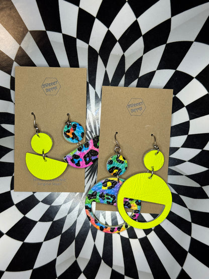 Totally 90’s leather earrings! Checkerboard or Lisa Franky leather rainbow leopard print circle earrings!