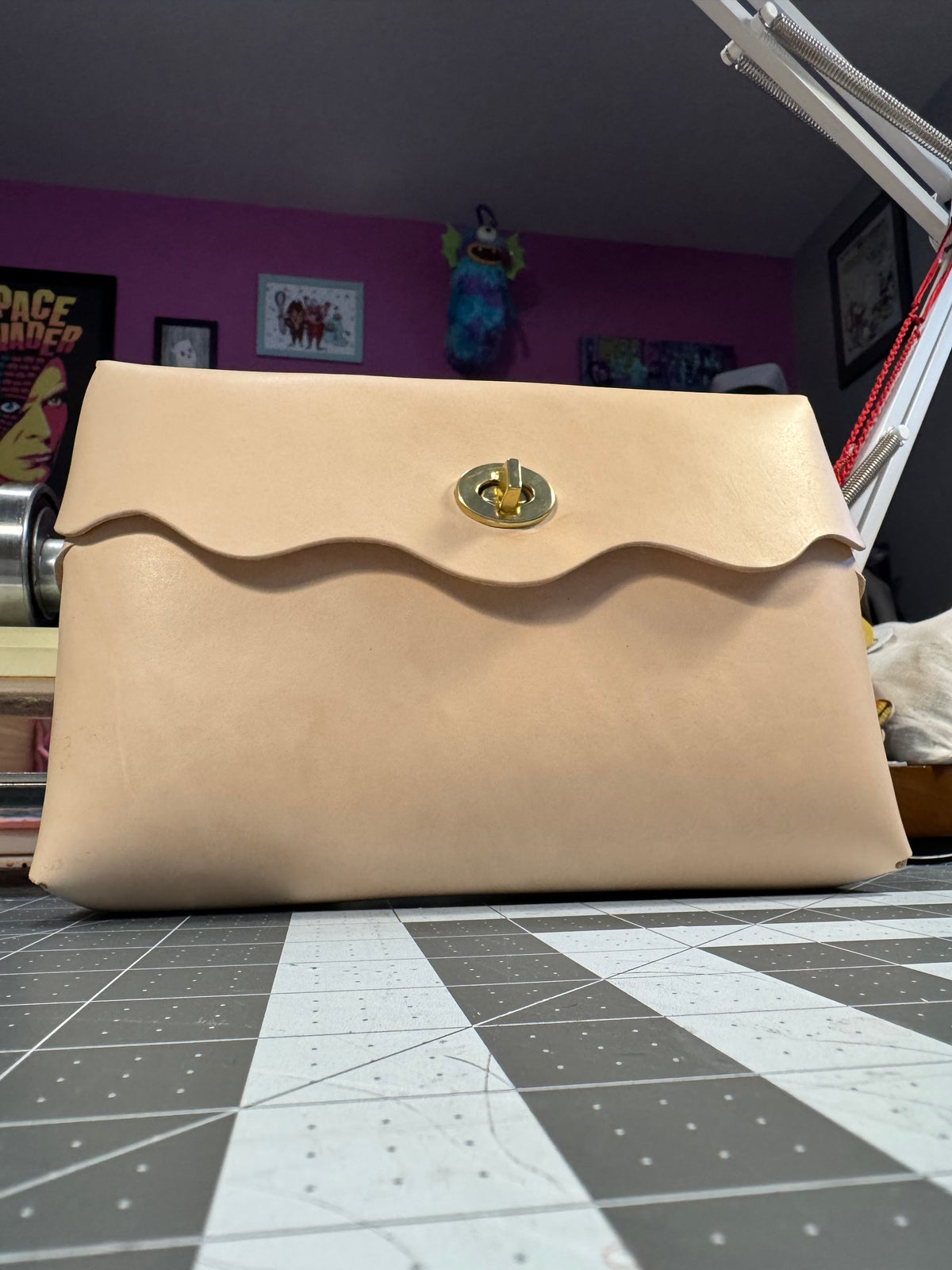 The Flapper — No-Sew wavy Leather Flap Crossbody Bag with Adjustable Paracord Strap