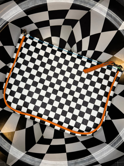 Naria hand sewn leather zipper purse with contrasting piping!