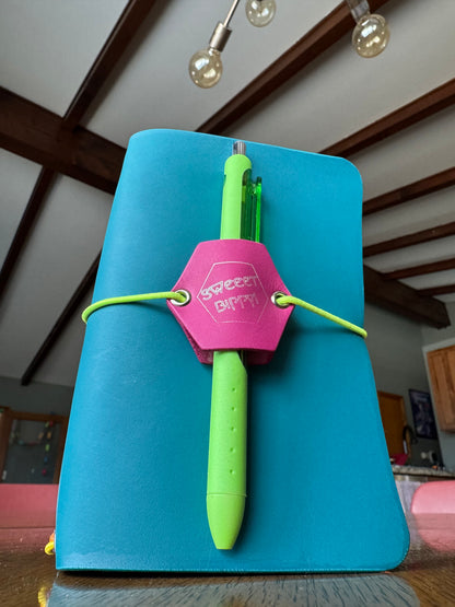 Handmade Leather Traveler’s Notebook Cover – Refillable Journal Cover