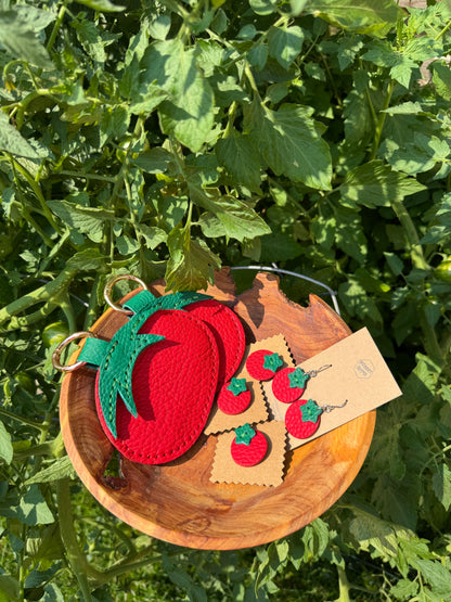Handmade Leather Tomato Pin – Cute Tomato Brooch – Hand Sewn Leather Lapel Pin – Tomato Lover Gift – Garden Inspired Accessory