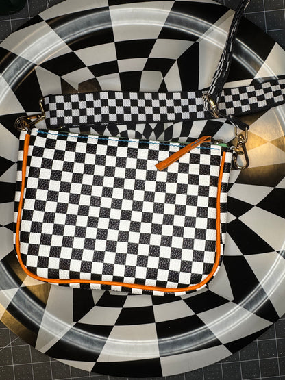 Naria hand sewn leather zipper purse with contrasting piping!