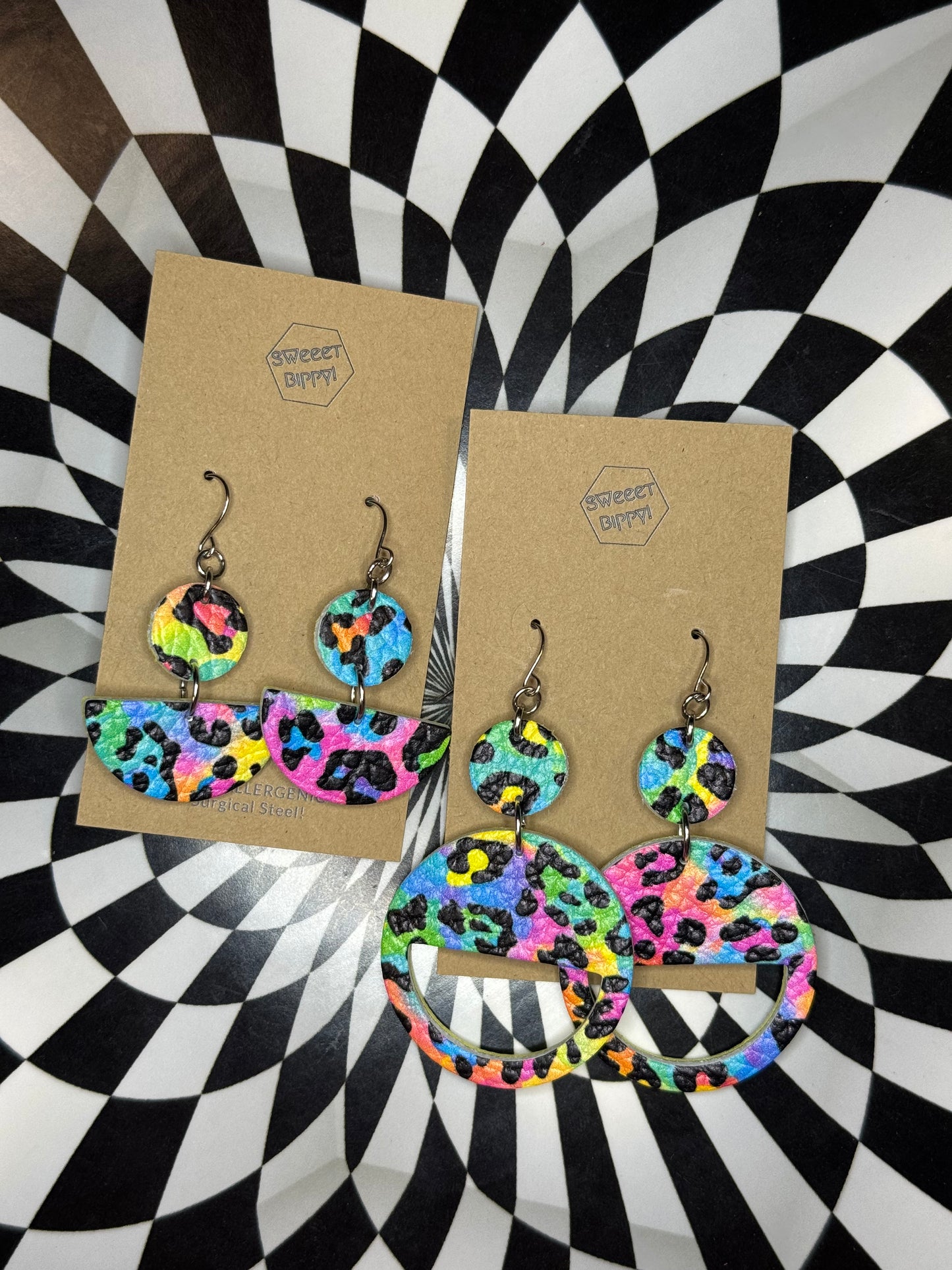 Totally 90’s leather earrings! Checkerboard or Lisa Franky leather rainbow leopard print circle earrings!