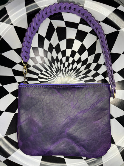 Betsey Hand sewn leather shoulder bag - handmade leather statement bag! Retro interlocking strap