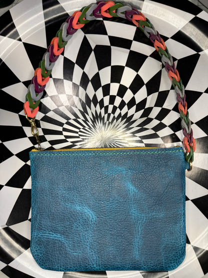 Betsey Hand sewn leather shoulder bag - handmade leather statement bag! Retro interlocking strap