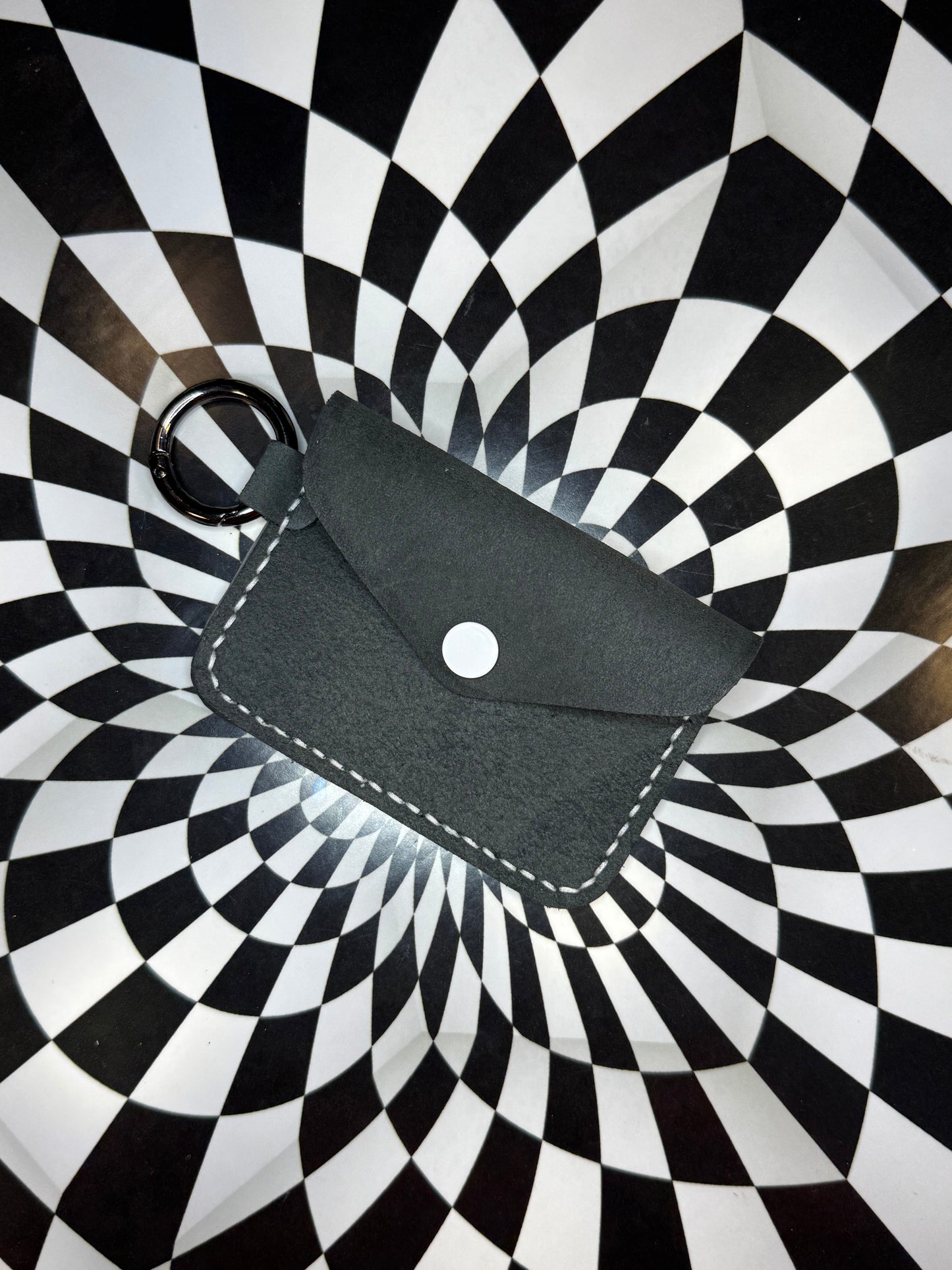 Lilia slim key ring card case/ unisex wallet! Minimalist