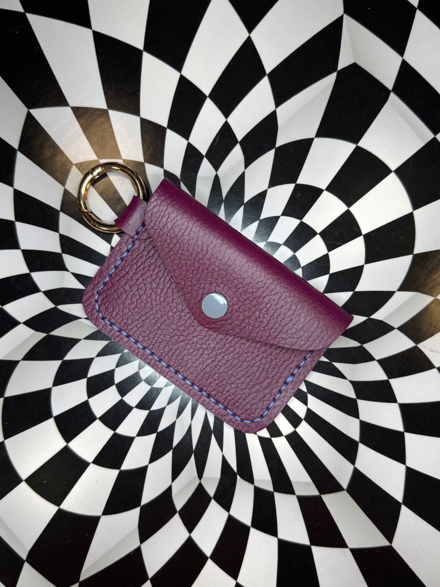 Lilia slim key ring card case/ unisex wallet! Minimalist