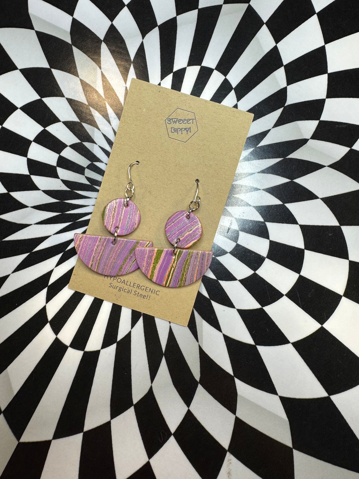 Totally 90’s leather earrings! Checkerboard or Lisa Franky leather rainbow leopard print circle earrings!