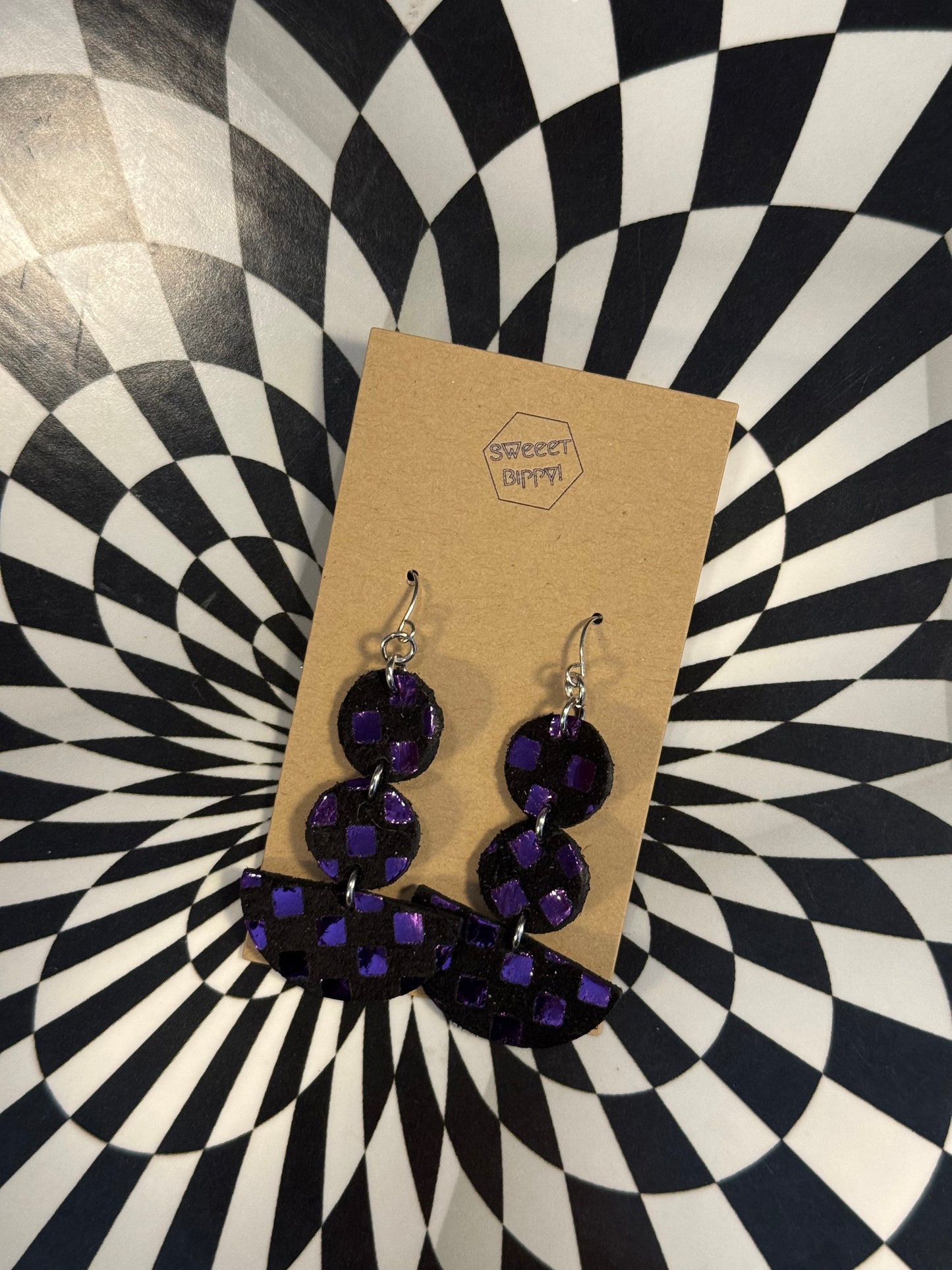 Totally 90’s leather earrings! Checkerboard or Lisa Franky leather rainbow leopard print circle earrings!