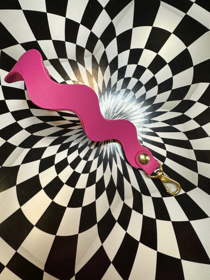 Wavy Wristlet Strap!