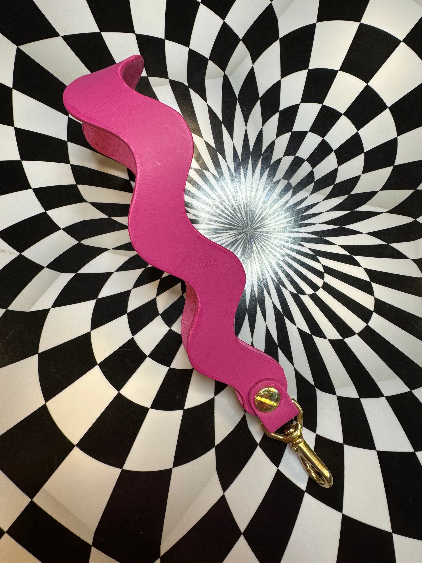 Wavy Wristlet Strap!