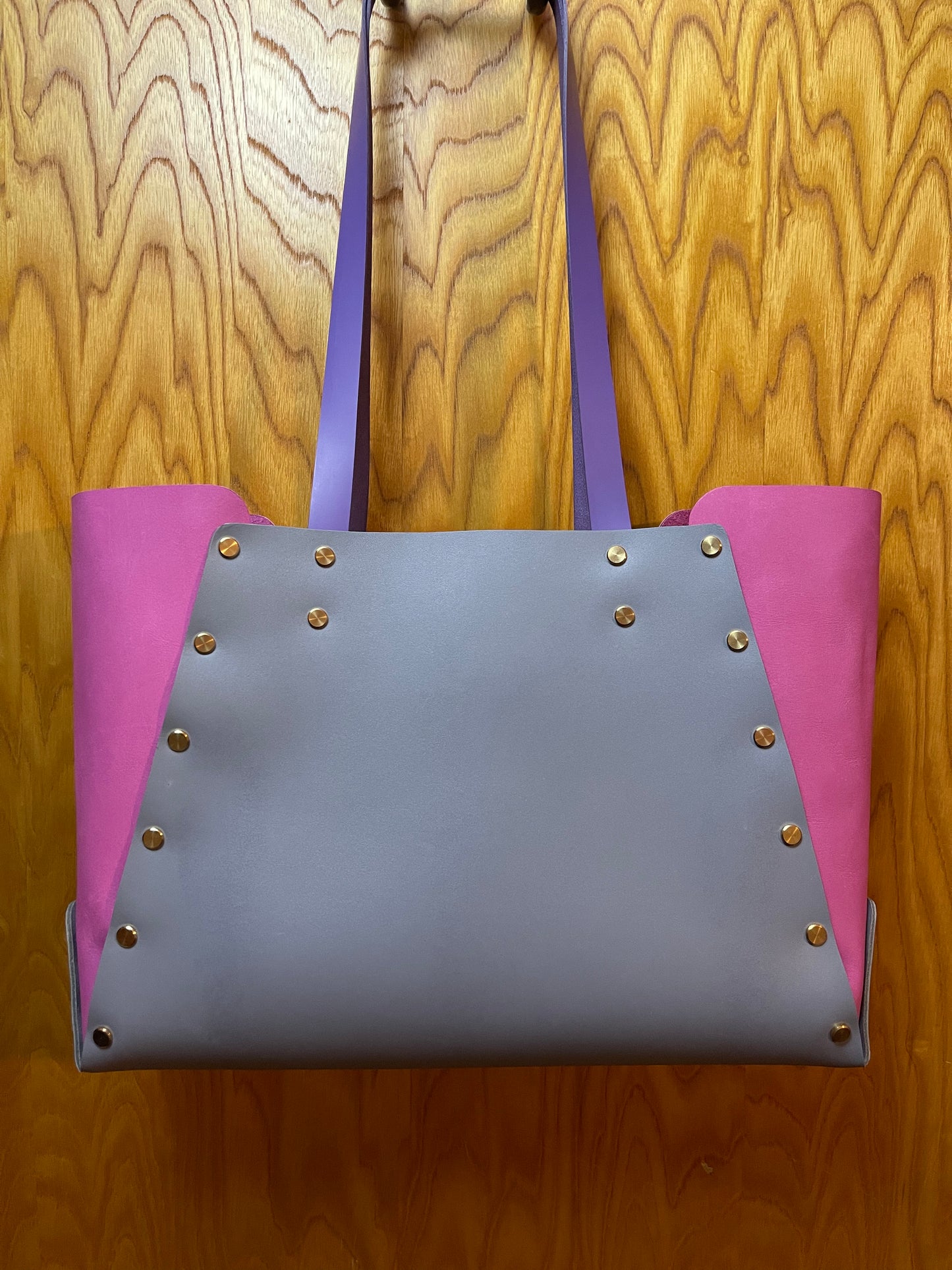 Alysha Handmade no sew leather tote bag!