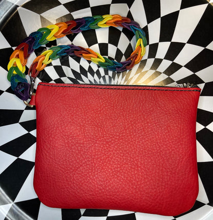 Betsey Hand sewn leather shoulder bag - handmade leather statement bag! Retro interlocking strap