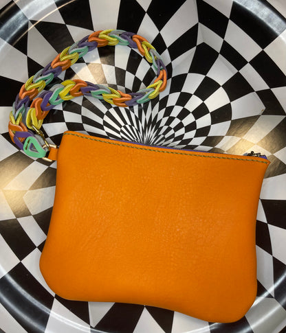 Betsey Hand sewn leather shoulder bag - handmade leather statement bag! Retro interlocking strap